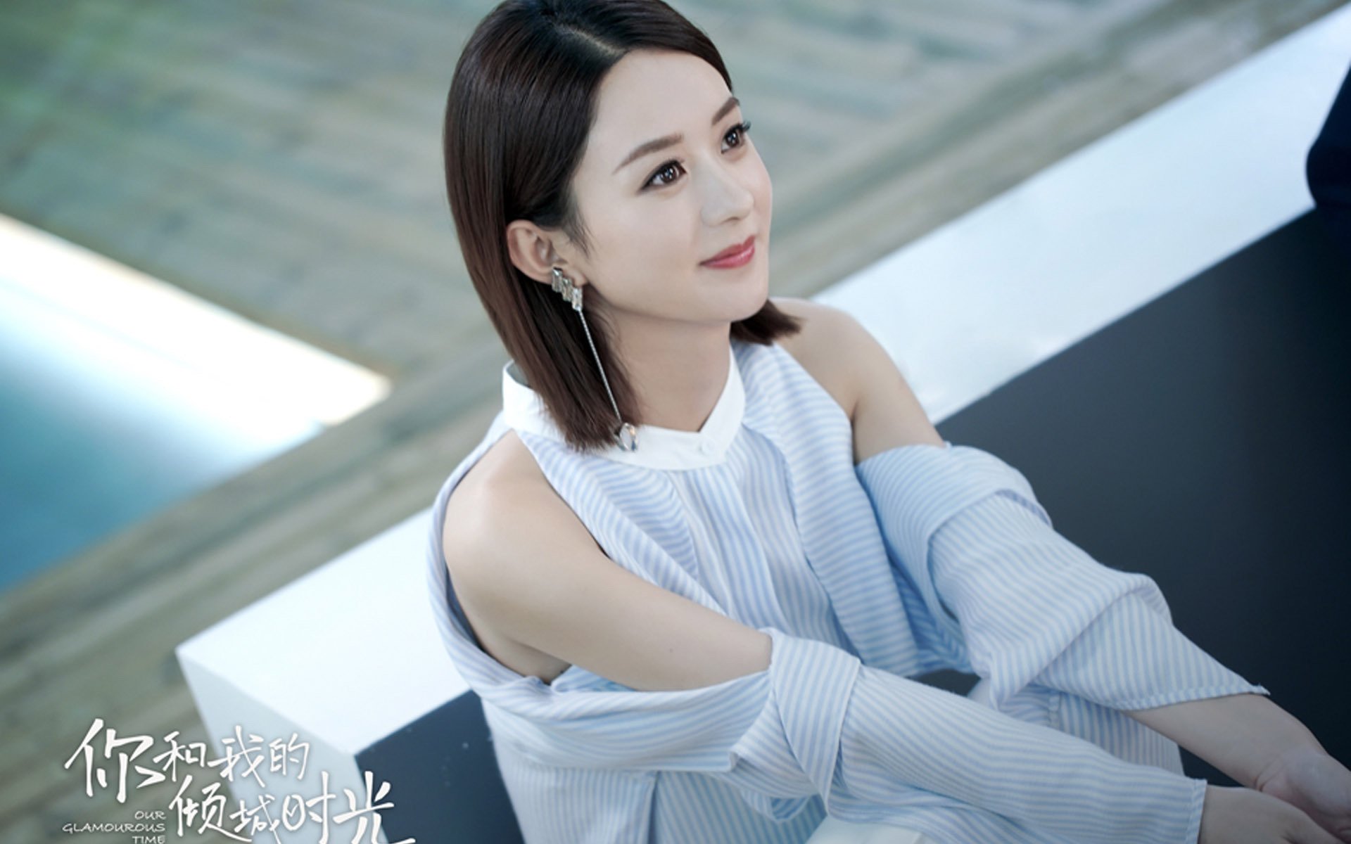 中国足球比赛火爆热播，球员表现逐渐成熟，中国足球队的比赛