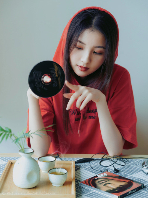 篮网安排早午晚三段训练计划保持高效节奏，篮网公开训练合照