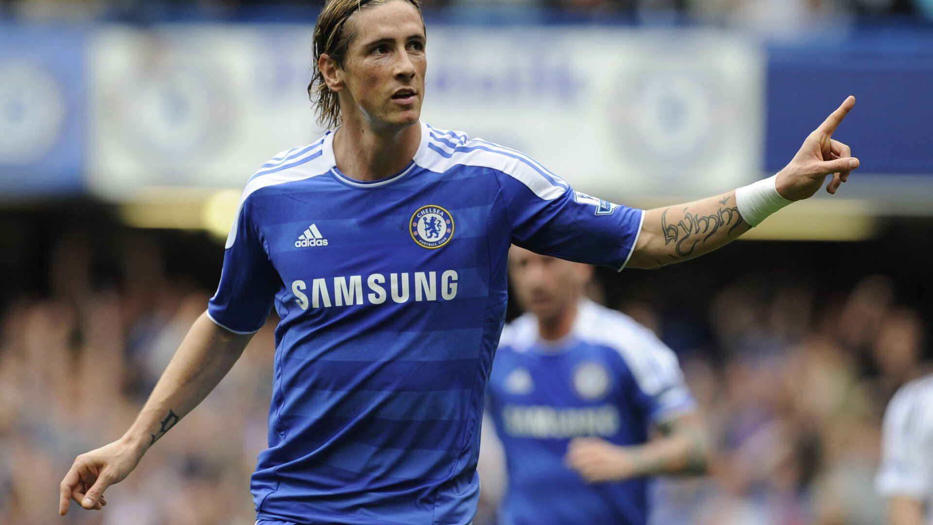 《电竞新势力：各大战队的崛起之路》，电竞圈最强战队